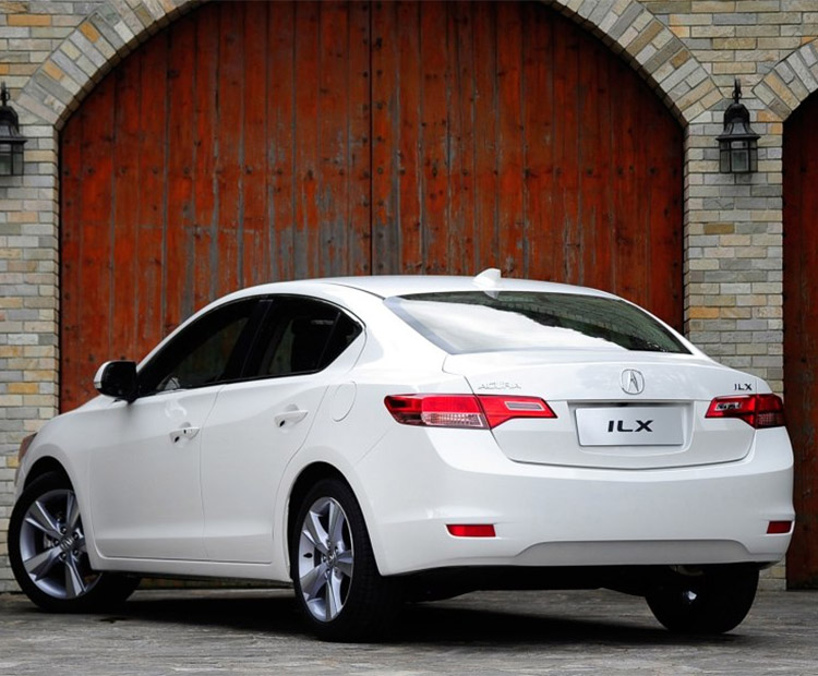 謳歌ILX-2013款 1.5L Hybrid