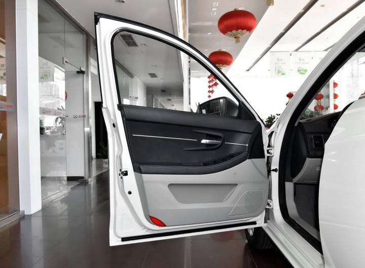 BEIJING汽車-BEIJING-EU5