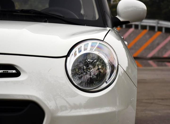 力帆汽車-力帆330EV