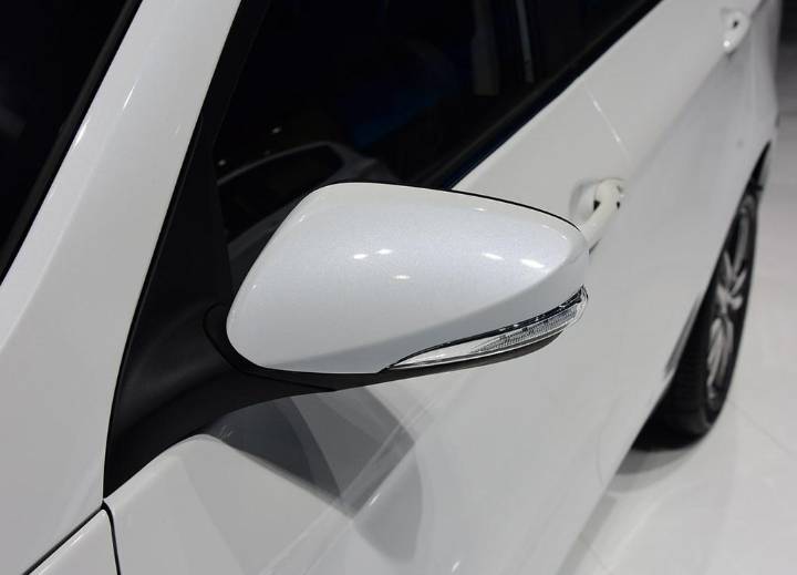長(zhǎng)安汽車(chē)-逸動(dòng)EV
