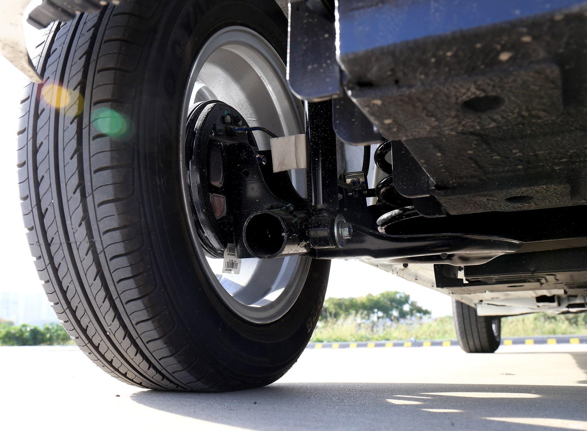 東風(fēng)汽車(chē)-俊風(fēng)ER30