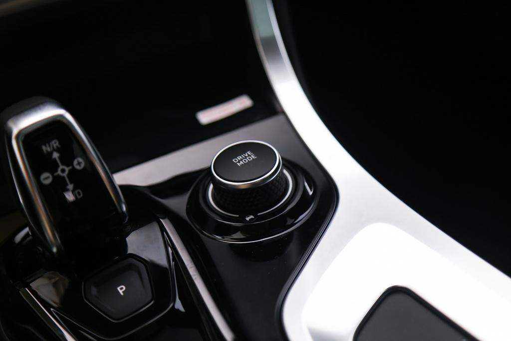 領(lǐng)克-領(lǐng)克01 PHEV