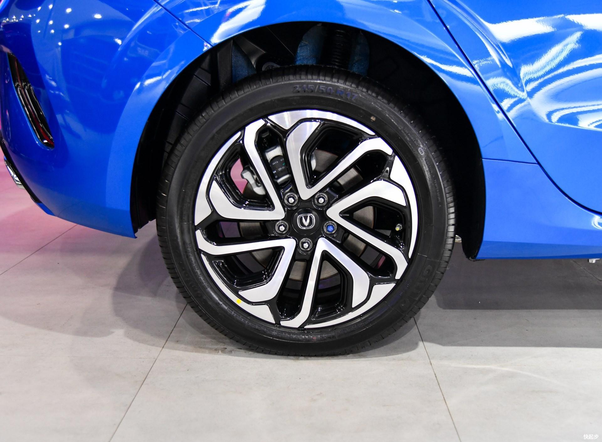 長(zhǎng)安汽車(chē)-逸動(dòng)ET
