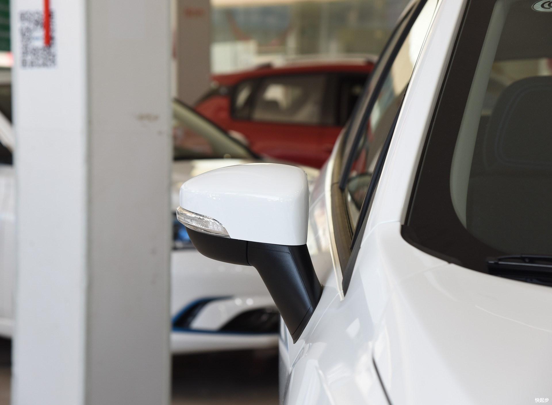 長安汽車-長安CS15EV