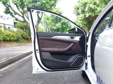 長安汽車逸動EV