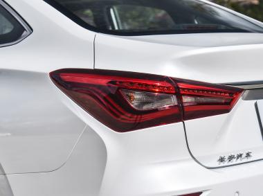 長安汽車逸動(dòng)EV