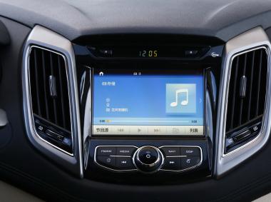 長(zhǎng)安汽車(chē)逸動(dòng)EV