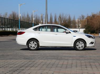 長安汽車逸動EV