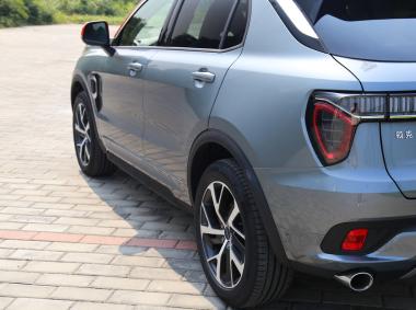領(lǐng)克領(lǐng)克01 PHEV