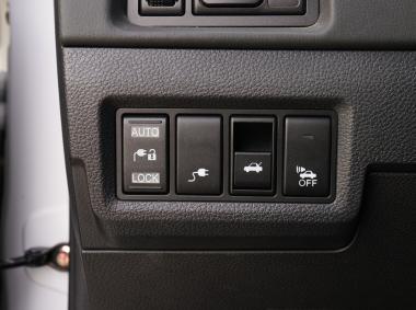東風風行風行景逸S50EV