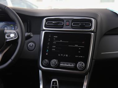 領(lǐng)克領(lǐng)克01 PHEV