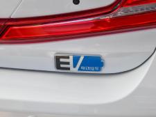 比亞迪比亞迪秦EV