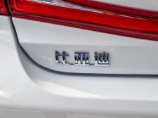 比亞迪比亞迪秦EV