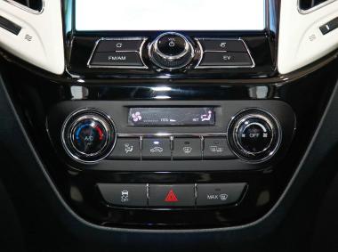 長(zhǎng)安汽車(chē)長(zhǎng)安CS15EV