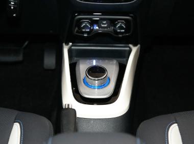長(zhǎng)安汽車(chē)長(zhǎng)安CS15EV