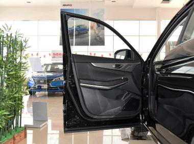 長(zhǎng)安汽車(chē)長(zhǎng)安CS75PHEV