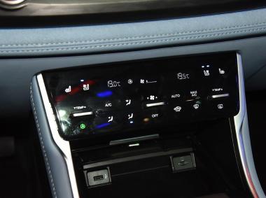 長安汽車-長安CS75PHEV