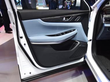 長安汽車長安CS75PHEV