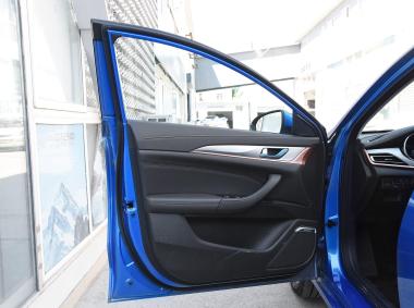 長安汽車逸動ET