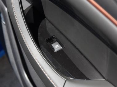 長安汽車逸動ET
