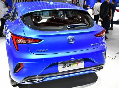 長安汽車逸動ET