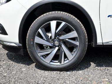 日產樓蘭