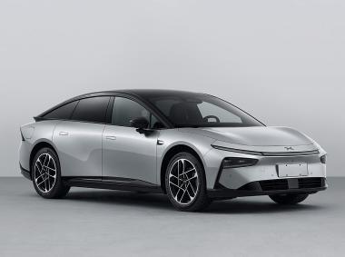 小鵬汽車-小鵬P7+