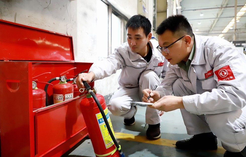 東風(fēng)汽車股份新能源事業(yè)部：加強(qiáng)消防安全檢查