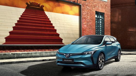 專為中國(guó)市場(chǎng)打造！這款合資緊湊型純電動(dòng)轎車(chē)值得選嗎？