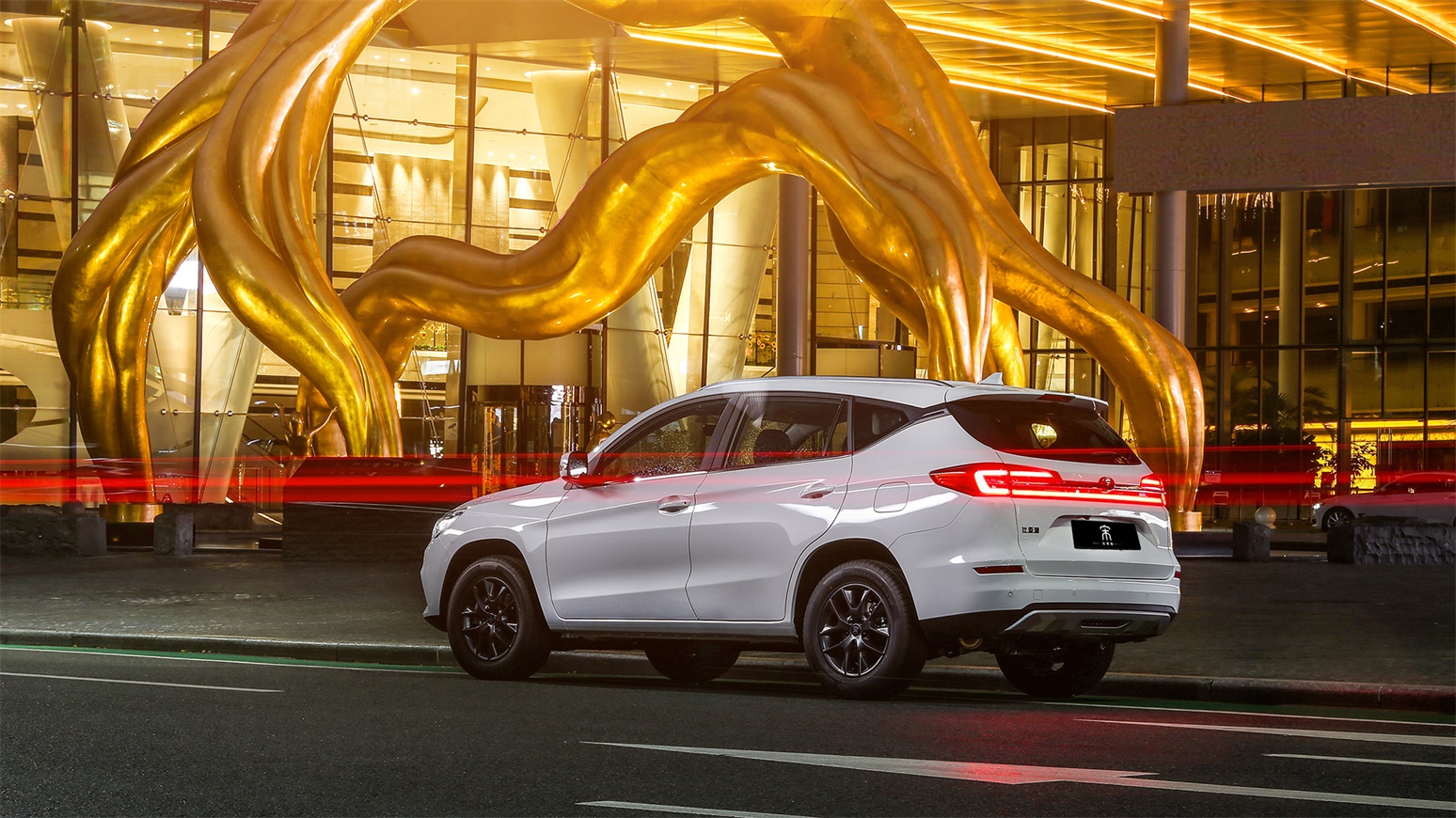 7萬級超值品質SUV——宋經典版,美好上市!