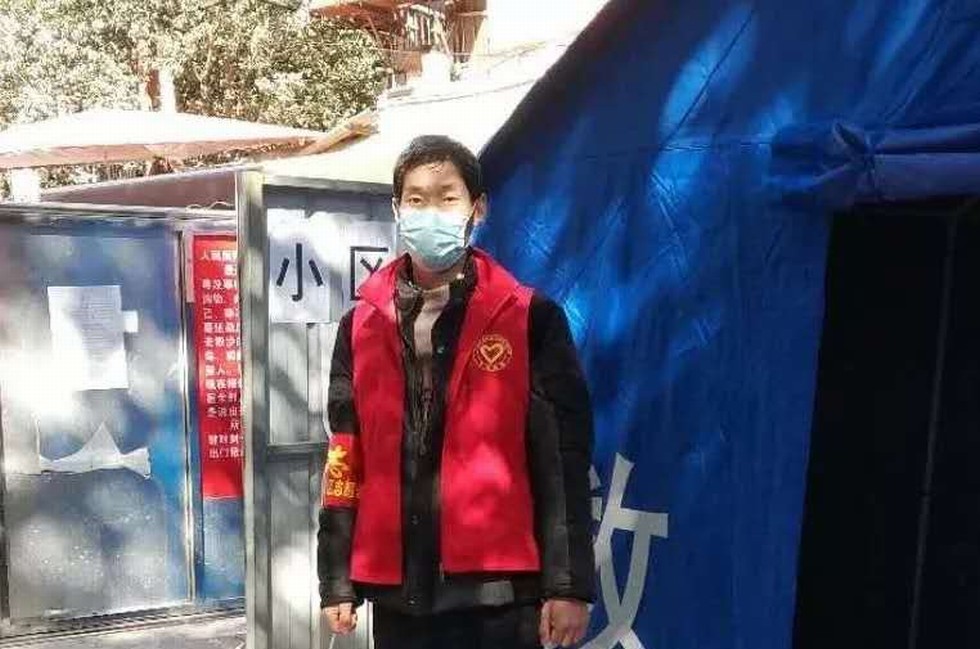 一抹“志愿紅” 溫暖戰疫路-東風志愿者積極參與疫情防控綜述