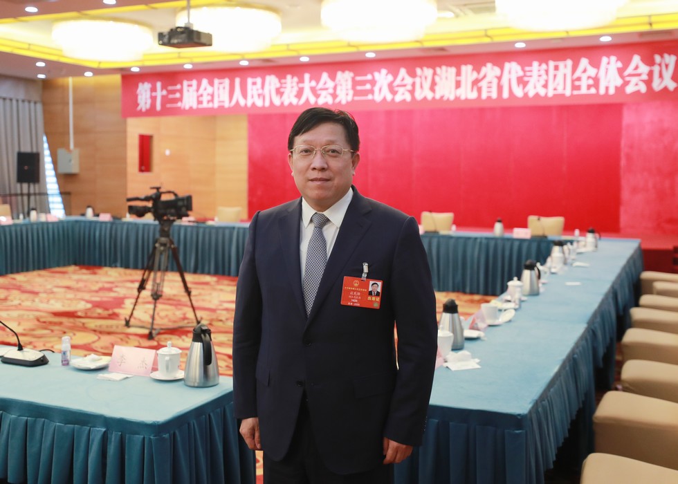 全國人大代表談民強：報告為科技創新驅動發展指引了方向