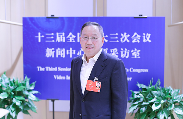 張興海代表：推動西部大開發穩固新能源車健康發展之路