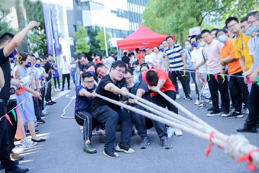 東風(fēng)公司技術(shù)中心職工趣味運(yùn)動(dòng)會(huì)舉行