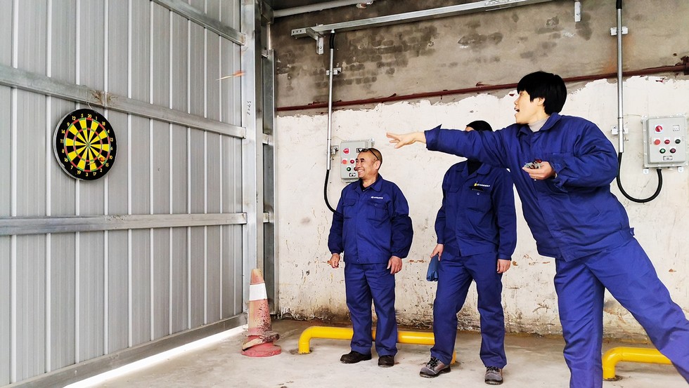東風德納車橋十堰工廠工余開展趣味小活動