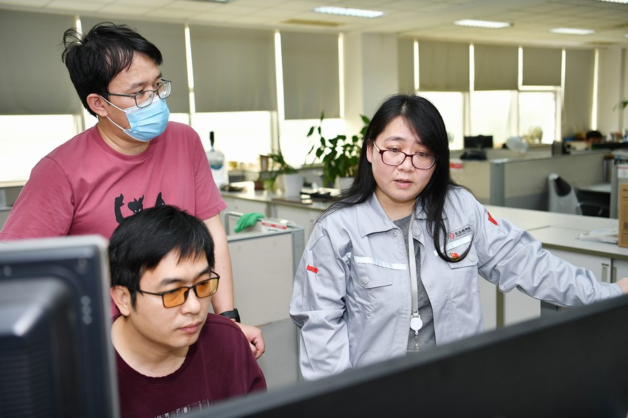 ??????????【我是黨員 我在東風】劉海霞：敢擔當的“技術大拿”