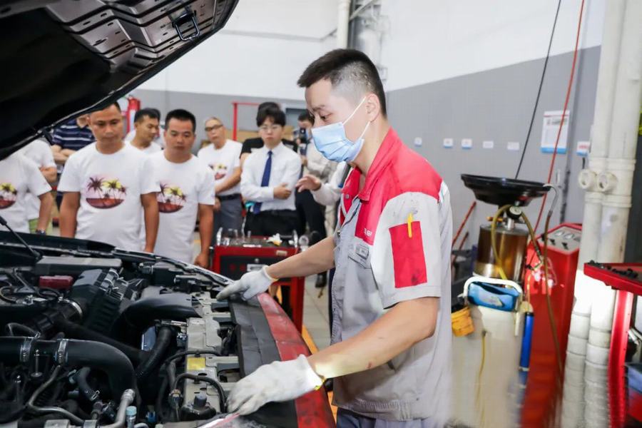 車主應(yīng)邀進(jìn)車間 維保服務(wù)透明化