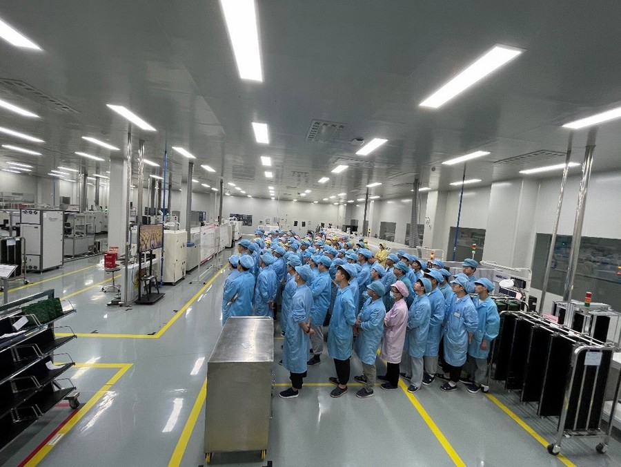 東風公司干部職工積極收聽收看慶祝中國共產黨成立100周年大會