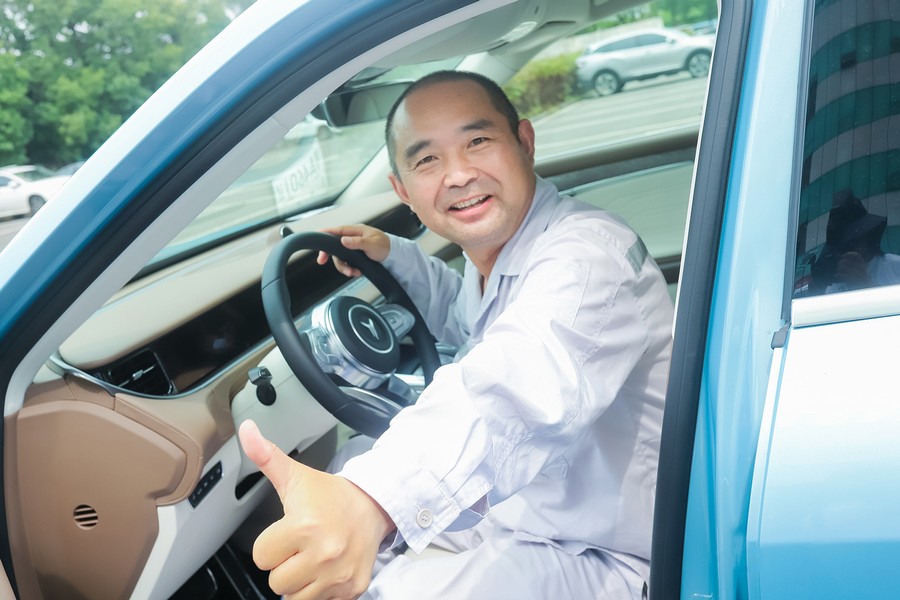 嵐圖汽車走進(jìn)東風(fēng)模沖開展專場(chǎng)品鑒會(huì) 收獲嵐圖FREE大定訂單18輛