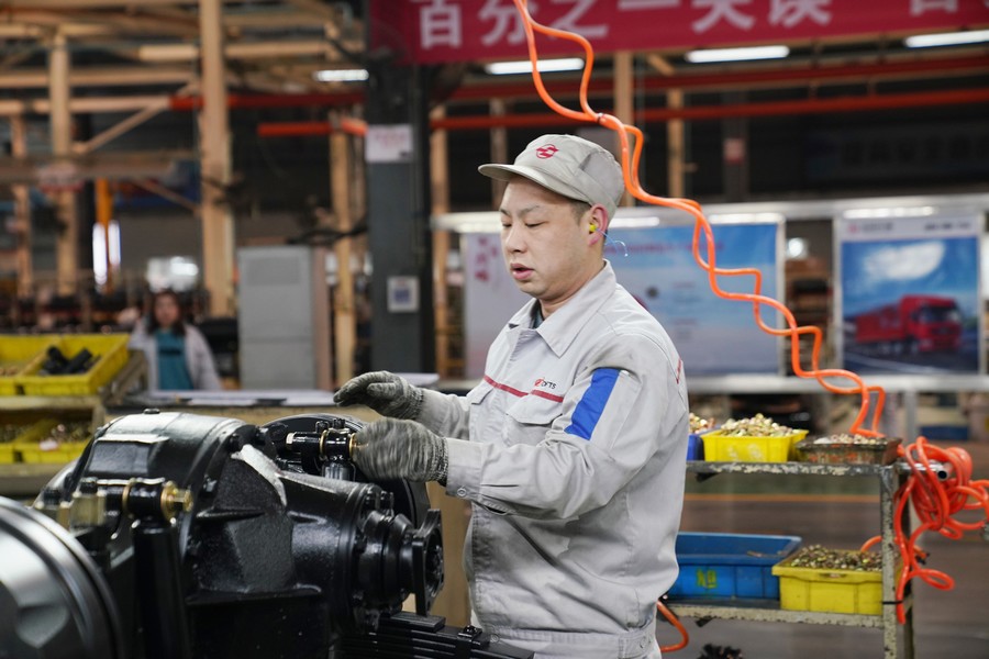 【開門紅 在現(xiàn)場】十堰基地：山間冬日冷 車間熱意濃