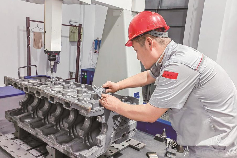東風鍛造國七發動機缸體試制成功