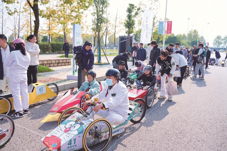 60輛自制節(jié)能環(huán)保車大比拼
