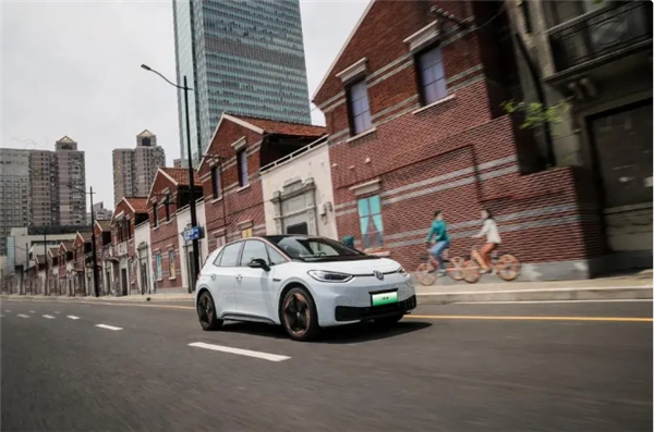 上汽大眾純電動(dòng)汽車ID.3,7月訂單過萬(wàn),硬核實(shí)力誰(shuí)能拒絕?