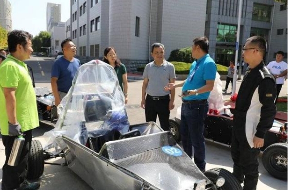 山東工程技師學(xué)院在全國新能源汽車關(guān)鍵技術(shù)技能大賽中獲4個(gè)第一