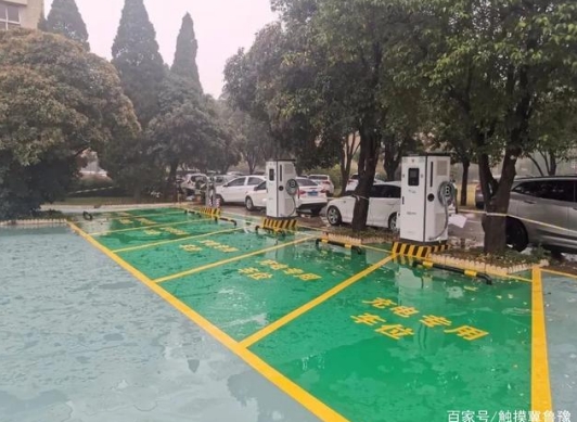 太方便了！濮陽又一個(gè)新的電動(dòng)汽車充電站投入使用！