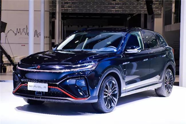 新能源汽車硝煙彌漫：傳統(tǒng)車企強勢抗衡造車新勢力