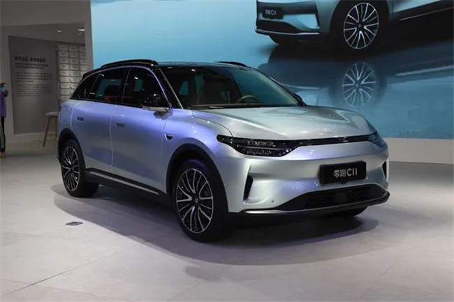新能源汽車硝煙彌漫：傳統(tǒng)車企強勢抗衡造車新勢力