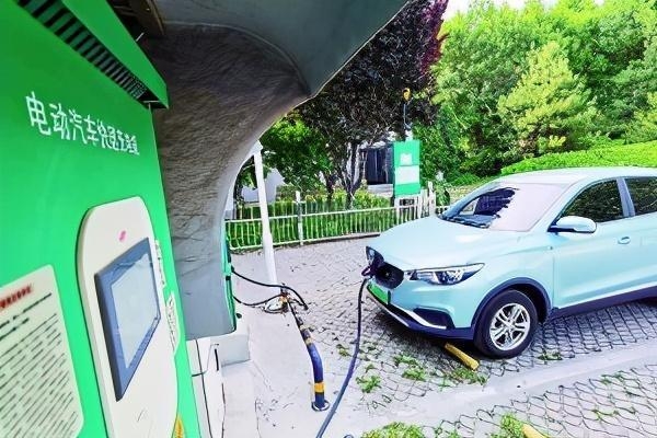 新能源汽車應用示范區跑出加速度