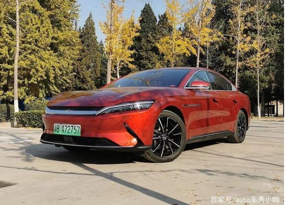 中大型電動(dòng)轎車又一力作靜態(tài)評測比亞迪漢EV