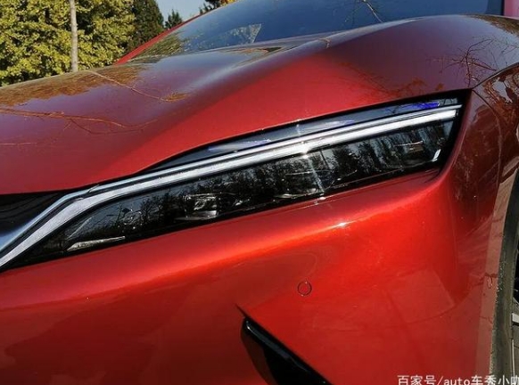 中大型電動(dòng)轎車又一力作靜態(tài)評測比亞迪漢EV